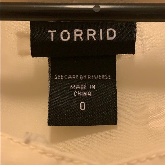 Torrid Pleated Button Top - Picture 4 of 5